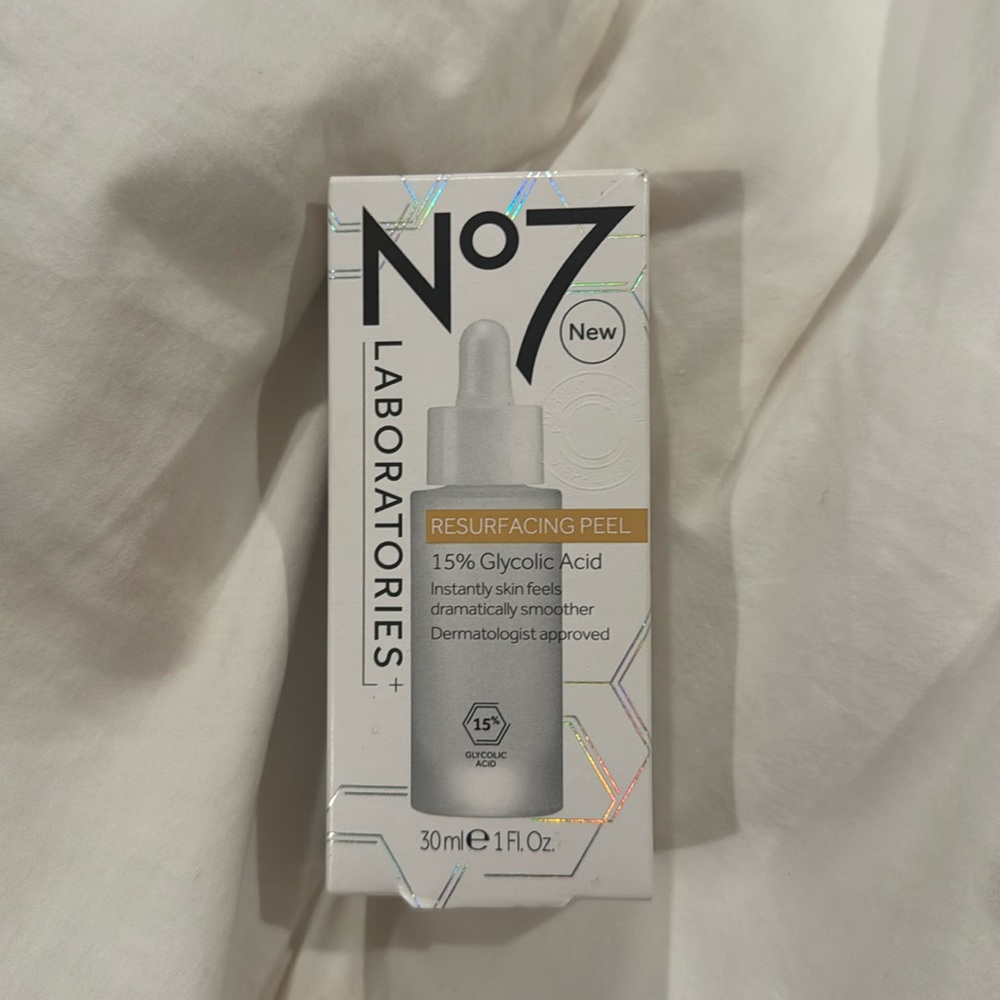 🆓 Free with any purchase🆓 Number 7 laboratories resurfacing peel